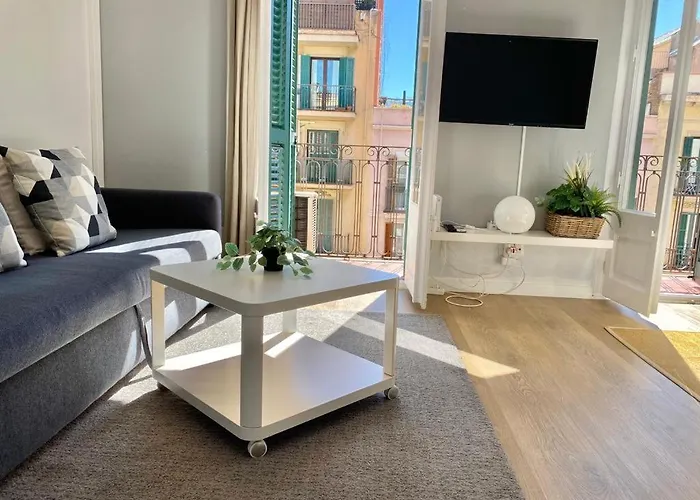 2 Bdr Eixample Apartment